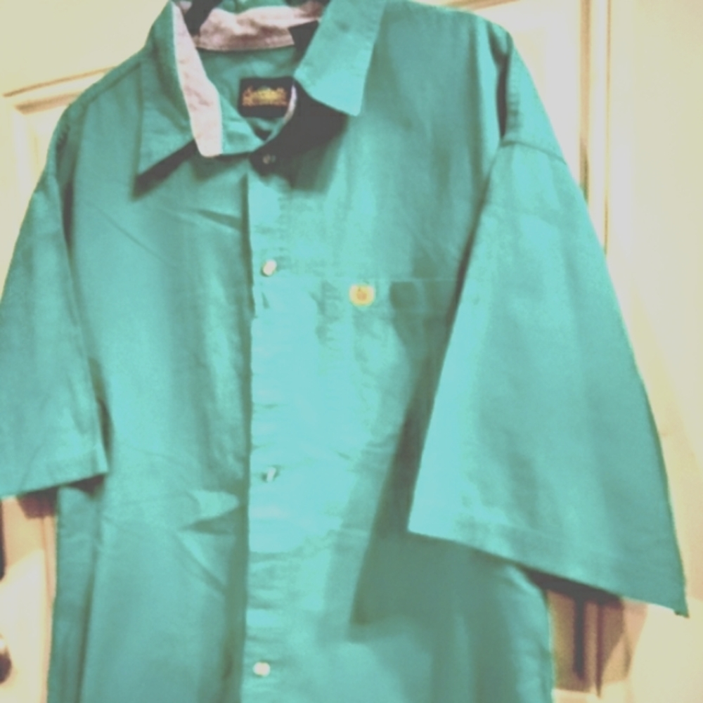 Specialty Collection Mens short sleeve shirt.
